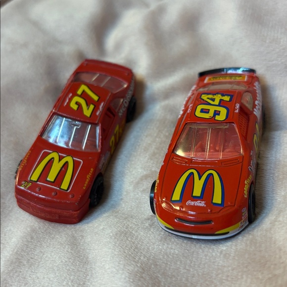 Two Vintage McDonald’s Collectible Die Cast NASCAR Racing Cars 94 & 27 - Picture 5 of 14